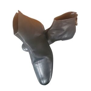 Zara Flat Black Leather Back Zipper Closure Square Toes Ankle Bootie EU 38